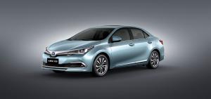 Toyota Corolla Hybrid 2015 года (CN)